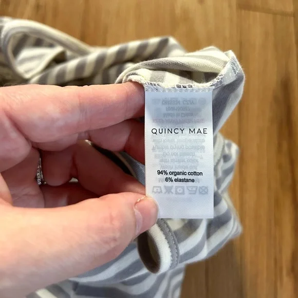 QUINCY MAE smocked periwinkle stripe jumpsuit romper size 18-24 month - Picture 8 of 10